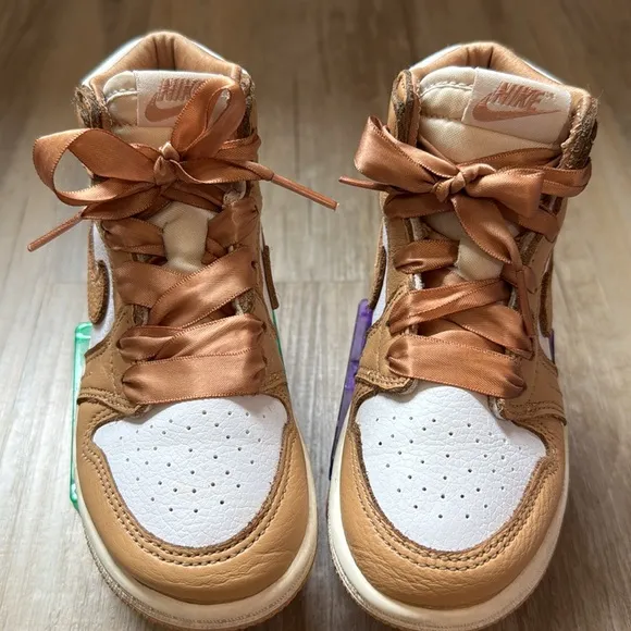 Jordan 1 Retro High OG Praline (PS) Little Kids' Shoes Praline-Sail GUC Sz 9c