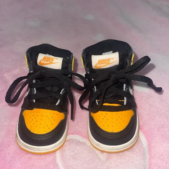 Jordan 1 Retro High OG Taxi