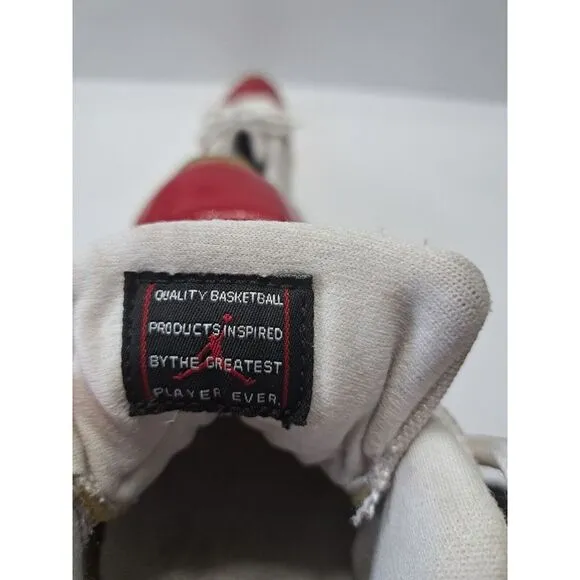 Jordan 11 Cherry Low Size 9 Pre-owned‎ No Box