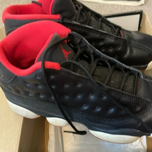 Jordan 13 low basketball shoes SZ 7Y red/black