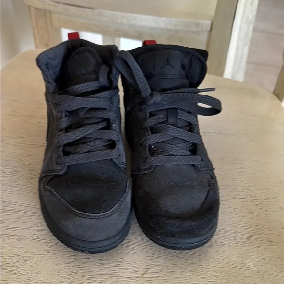 Jordan Black High-Top Sneakers Classic Style