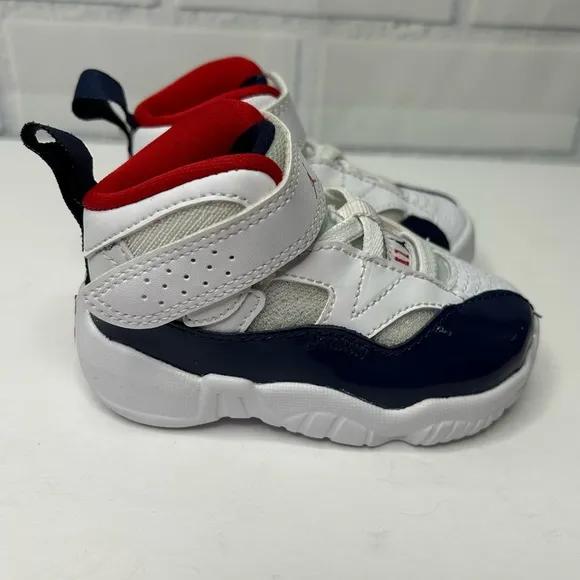 Jordan Jumpman Two Trey sneakers size 4C