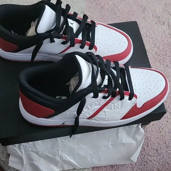 Jordan NU RETRO 1 LOW (GS)
