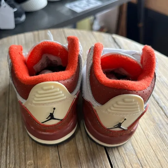 JORDAN RETROS 2C
