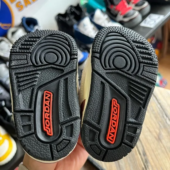 JORDAN RETROS 2C