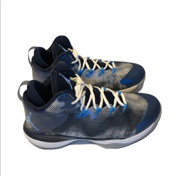 Jordan Superfly 3 Boys Size 7Y Blue 684936-107 3/4 Mid Top Basketball SNEAKERS