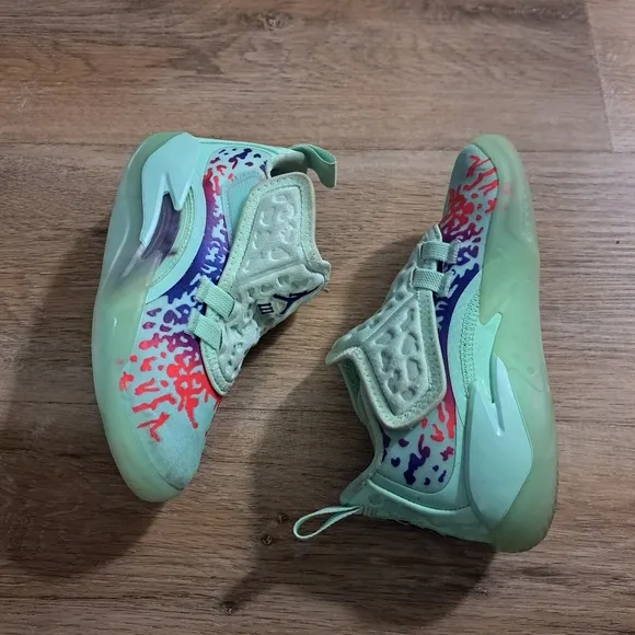 Jordan Zion 3 Kids' Mint Green and Purple Athletic Shoes Size 12