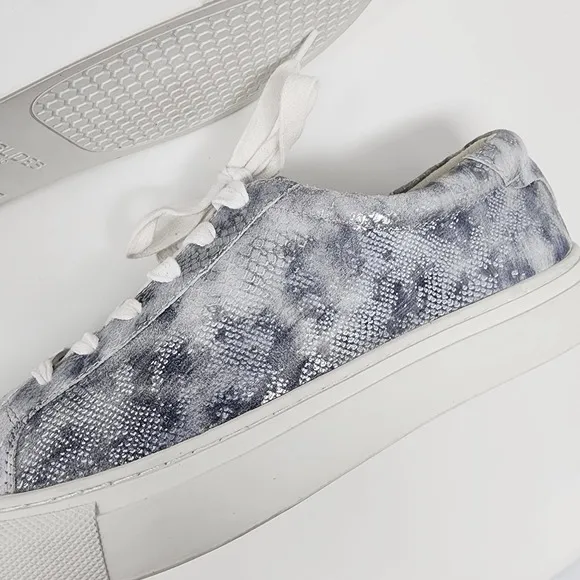 J/Slides Sneaker Women 9.5M Lucki Silver Metallic Snake Leather Comfort Studded