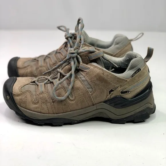 Keen hiking shoes low top tan grey lace up bump toe size 8