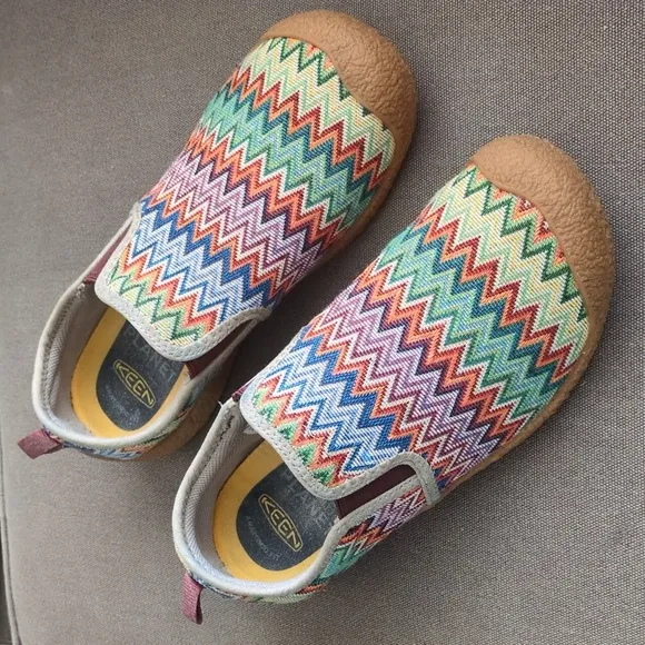 KEEN Howser Canvas Chevron/Plaza Taupe Durable Slip-on Slipper Shoes Women's 9.5