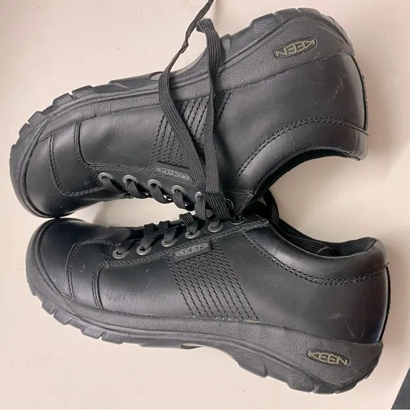 KEEN Men's Black leather lace up Austin oxford casual work shoes - 9