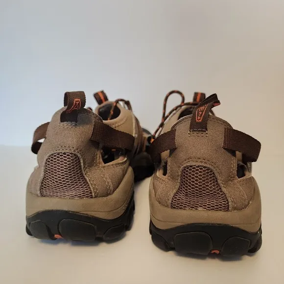 KEEN Sandals Men's Size 11 Owyhee Brown Hiking Shoes Closed Toe Gorpcore