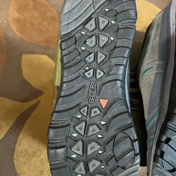 Keen Terradora Leather WP women’s size 9 Mushroom/Magnet NIB