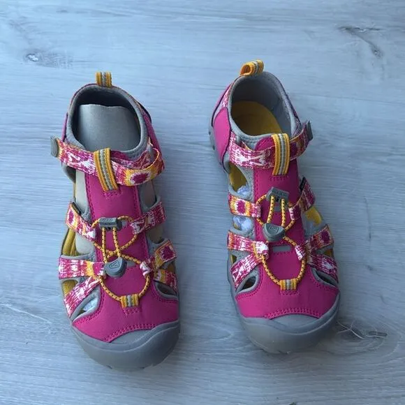 Keen Big Kids' Seacamp II CNX shoes pink size 5 New W/out Box