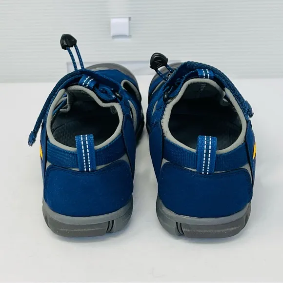 KEEN**SEACAMP II CNX**NAVY Waterproof Shoes***US 4 Toddler***$75