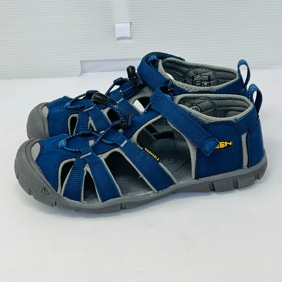 KEEN**SEACAMP II CNX**NAVY Waterproof Shoes***US 4 Toddler***$75