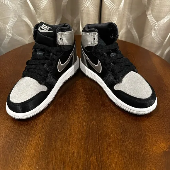 Kid’s Air Jordan 1 Retro High OG
