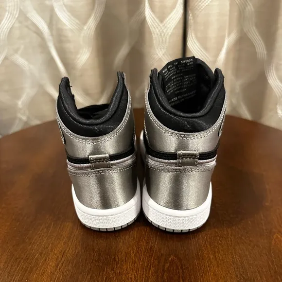 Kid’s Air Jordan 1 Retro High OG