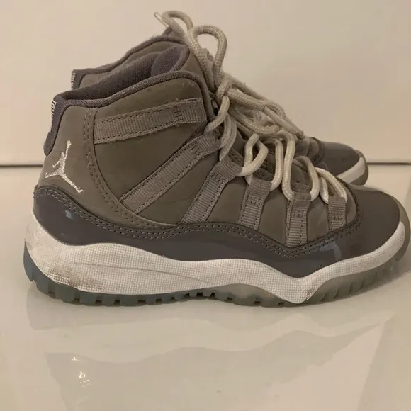 Kids Jordan 11 Retro ‘Cool Grey’