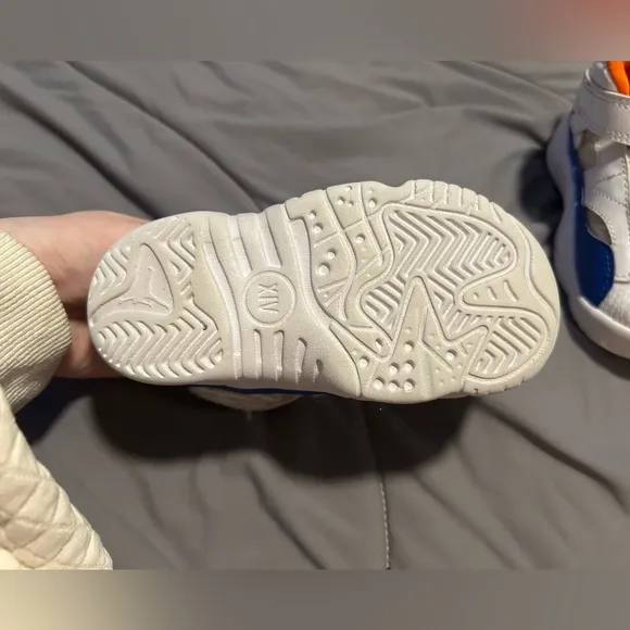 KIDS JORDAN ORANGE BLUE &amp; WHITE JUMPMAN TWO TRE
