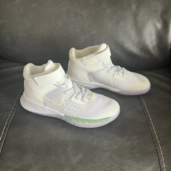Kids Kyrie Flytrap Nike Shoes