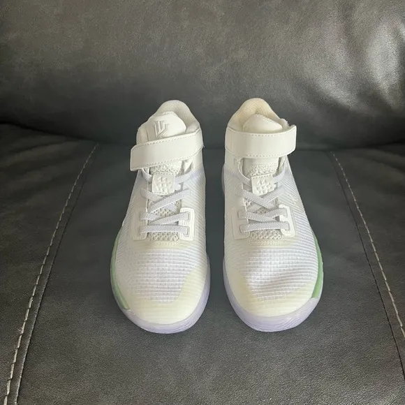 Kids Kyrie Flytrap Nike Shoes