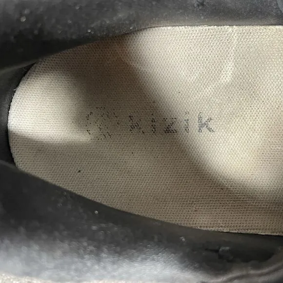 Kizik Athens Hands Free Slip On Black White Athletic Sneakers Shoes Mens Size 13