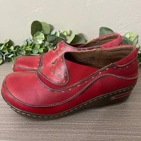 L'Artiste Burbank Women's Clogs Spring Step Painted Leather Red Size 40 / US 9.5