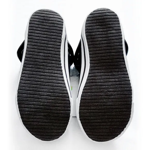 LAUNCH Fold over Sherpa High Top Booties/Shoes 11