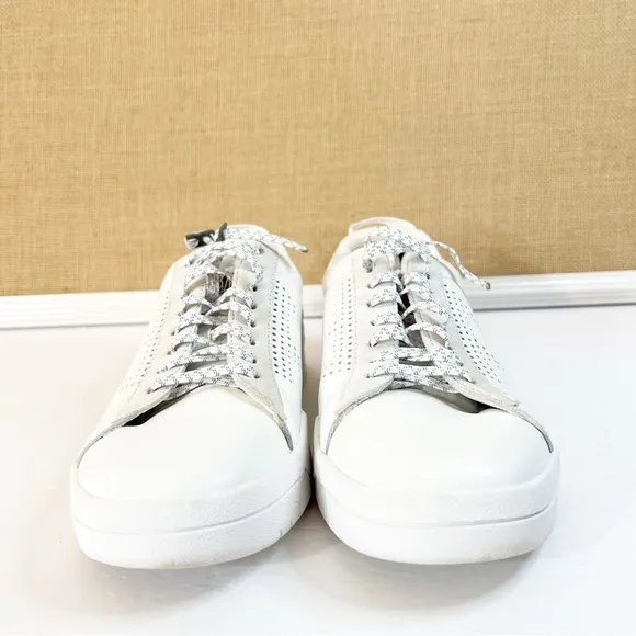 Le Tigre White Leather Tompkins Court Sneakers Size 8