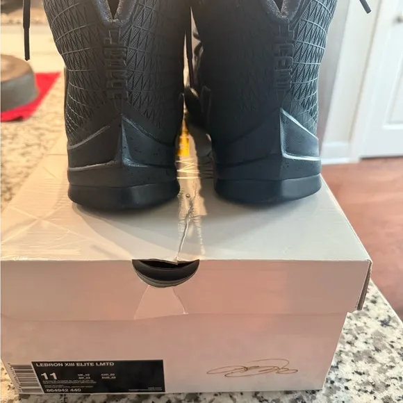 Lebron XIII Nike Men's Blue Basketball Shoes