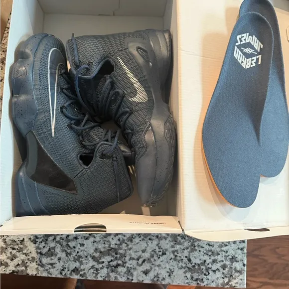 Lebron XIII Nike Men's Blue Basketball Shoes