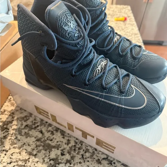 Lebron XIII Nike Men's Blue Basketball Shoes