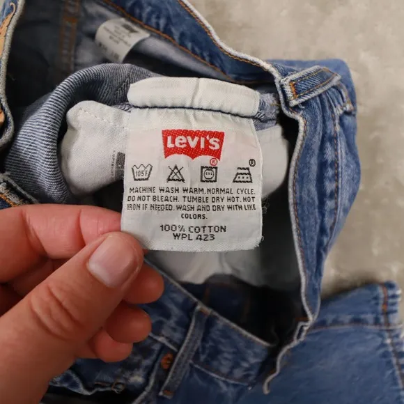 Levi's 501XX Men's Medium Wash Button Fly Jeans Y2K size 34x32 (act 32x31)