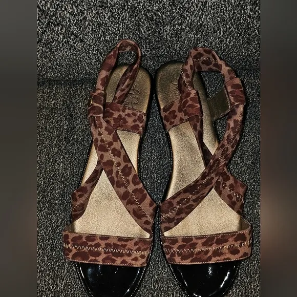 LIFE STRIDE Sandles Animal Print Brown &amp; Beige Size 10M Debutante