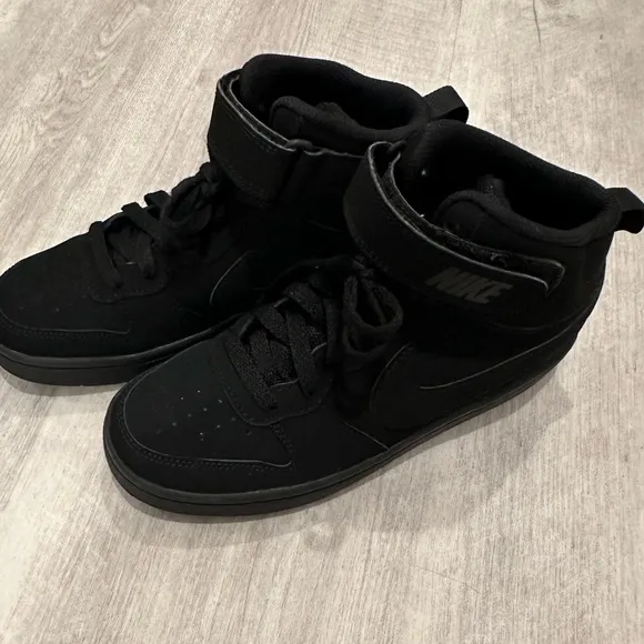 Literally perfect Nike Court Borough Mid 2 PS 'Triple Black’