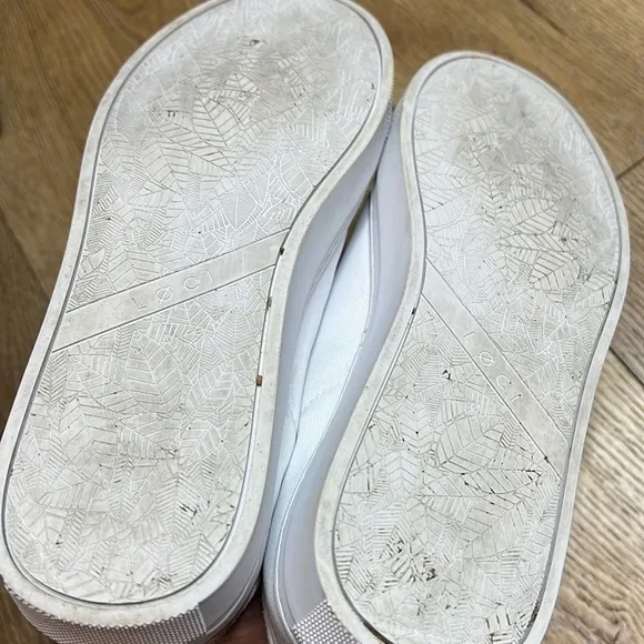 Loci Nine Vegan Recycled Ocean Plastic Low Top Sneaker Size 38/7US