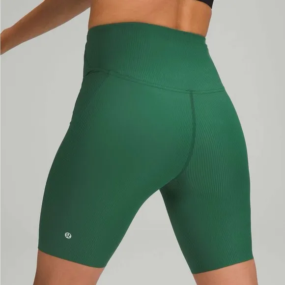 Lululemon Base Pace high rise, ribbed shorts Forrest Evergreen 6