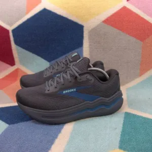 Man's Sneakers &amp; Athletic Shoes Brooks Ghost Max 2 Size 10.5