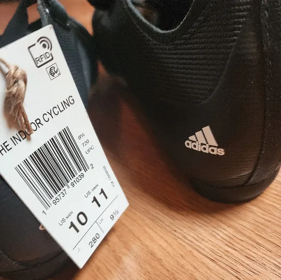 Mens ADIDAS Cycling Set Shoes Gloves And Mask