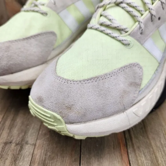 Mens Adidas ZX22 Boost size 10.5 Off White Athletic Shoes