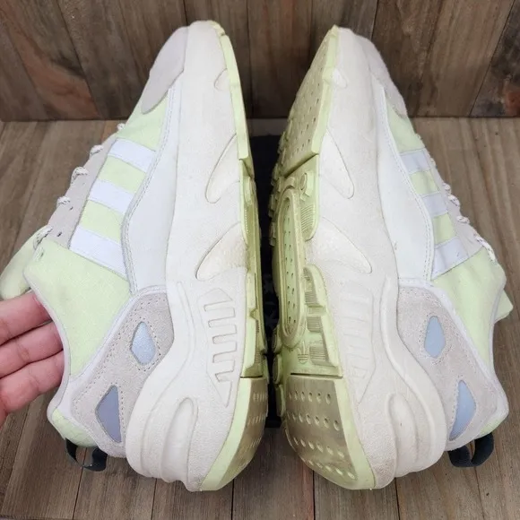 Mens Adidas ZX22 Boost size 10.5 Off White Athletic Shoes