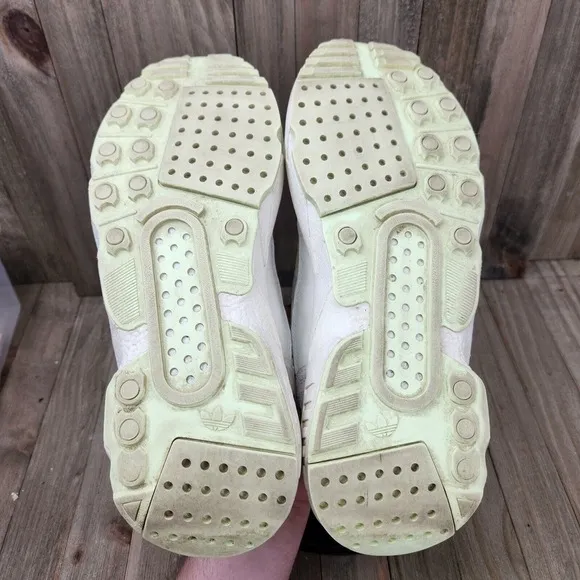 Mens Adidas ZX22 Boost size 10.5 Off White Athletic Shoes