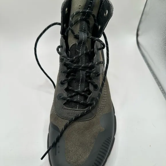 Men's Black and Gray High-Top Sneakers