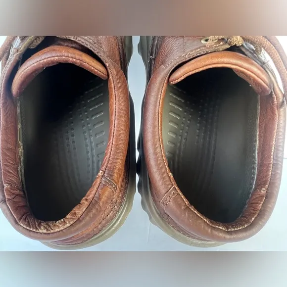 Men’s Crocs Axle All Terrain Duck Islander Boat Shoes Size 12. Green/Brown