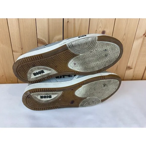 Men's DIOR B27 Low Top Sneaker Size 42/ Size 9- White/Gray