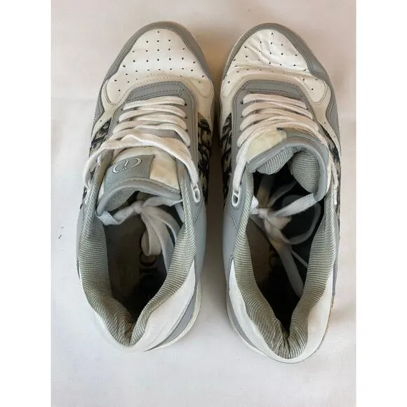 Men's DIOR B27 Low Top Sneaker Size 42/ Size 9- White/Gray
