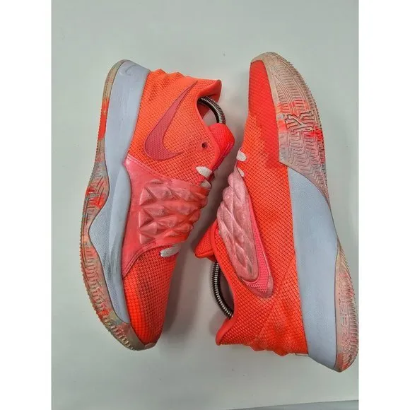 Mens Nike Kyrie Low 2018 - Hot Punch-‎ A08979-600 - Men's Size 8