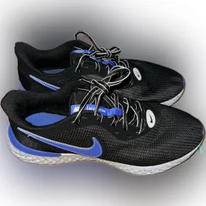 Men’s Nike Revolution 5 EXT Athletic Running Shoes - 10.5