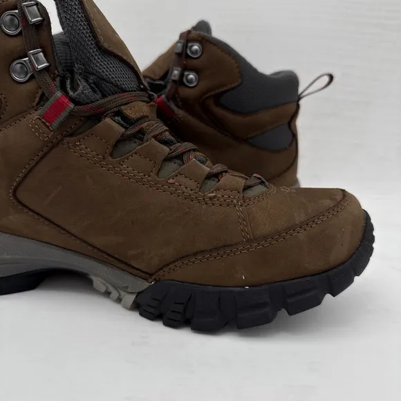 Men's Vasque Hiking Boots Talus UltraDry Waterproof SZ 8.5 M Vibram 7424